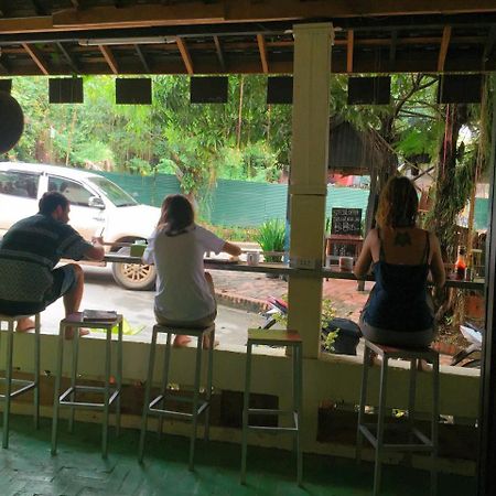 Y Not Laos Hostel Luang Prabang Exterior foto